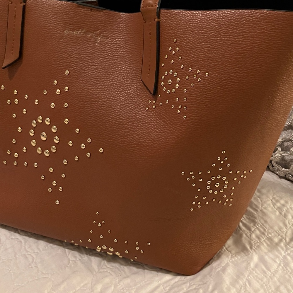 Kendall & Kylie Brown Star-Embellished Tote - Picture 4 of 11